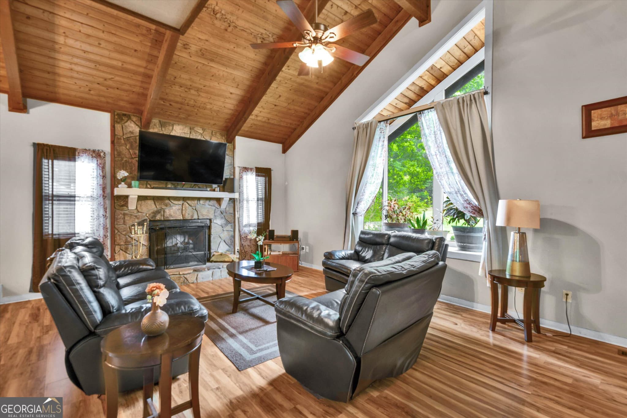 4 bedroom, 3 bathroom, 5,608 sq ft single family residence for sale at 1781 Blackwillow Drive, Marietta, GA 30066 — photo 4