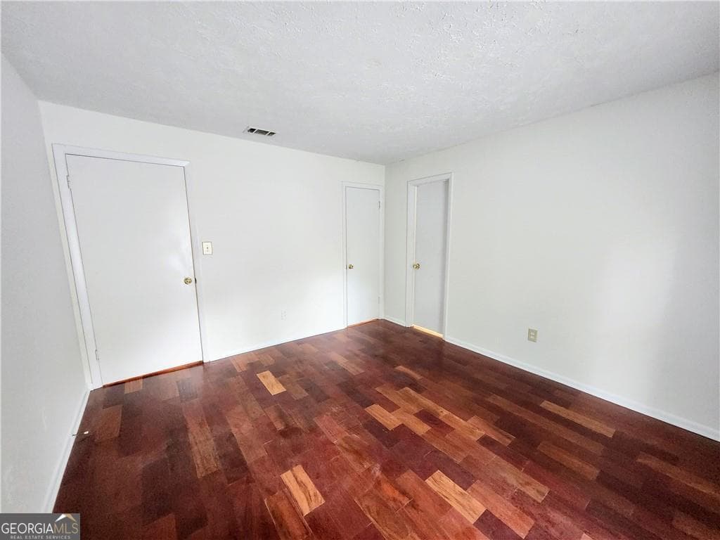 2 bedroom, 2 bathroom, 1,335 sq ft condominium for sale at 8740 Roswell Roa 9D, Atlanta, GA 30350 — photo 9