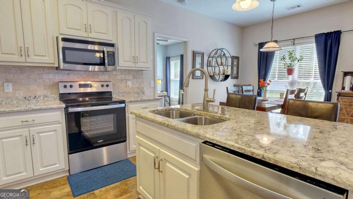 3 bedroom, 2 bathroom, 1,443 sq ft single family residence for sale at 124 Sugarland Boulevard, Brooklet, GA 30415 — photo 8