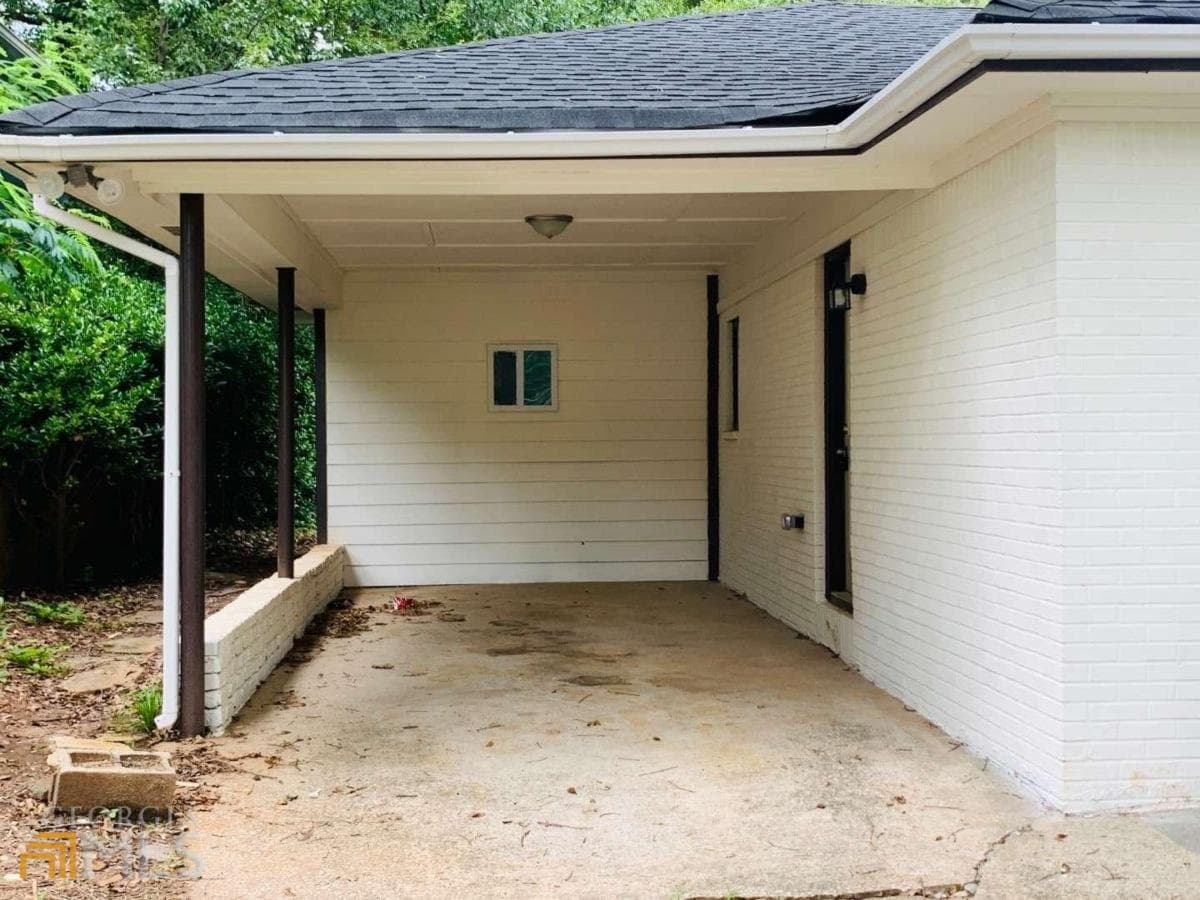 3 bedroom, 2 bathroom, 1,134 sq ft single family residence for rent at 364 Brooks Avenue, Atlanta, GA 30310 for $1,495 a month — photo 2