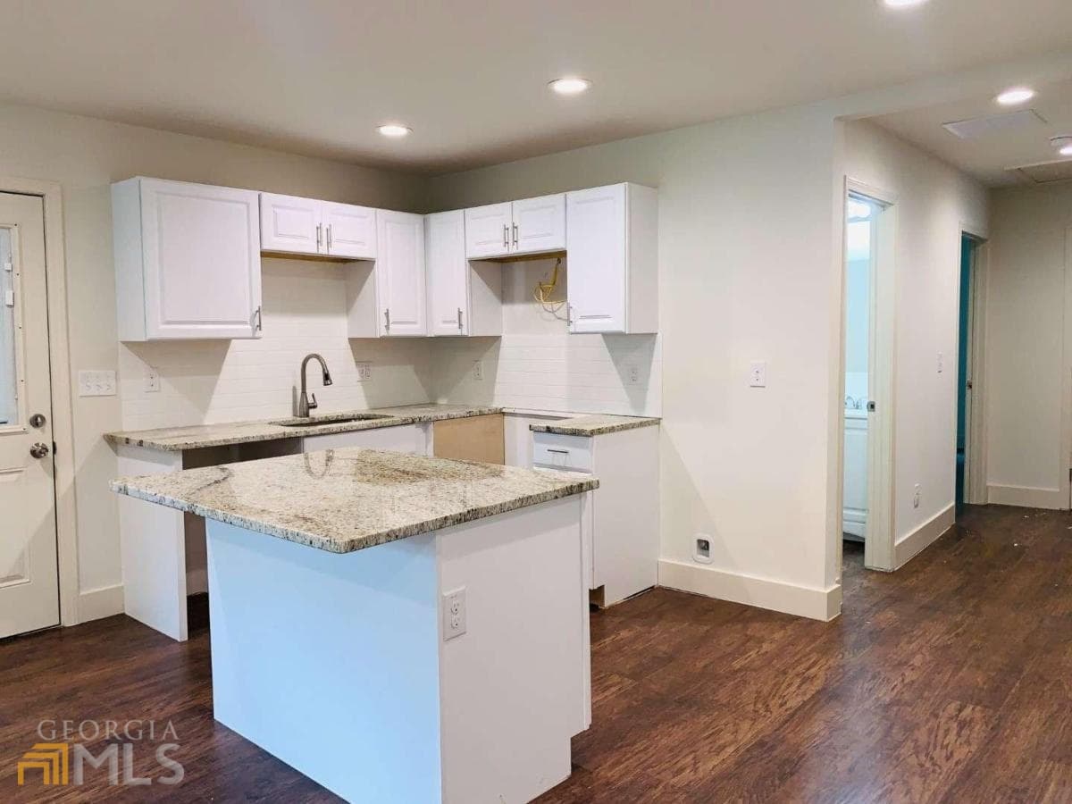 3 bedroom, 2 bathroom, 1,134 sq ft single family residence for rent at 364 Brooks Avenue, Atlanta, GA 30310 for $1,495 a month — photo 8