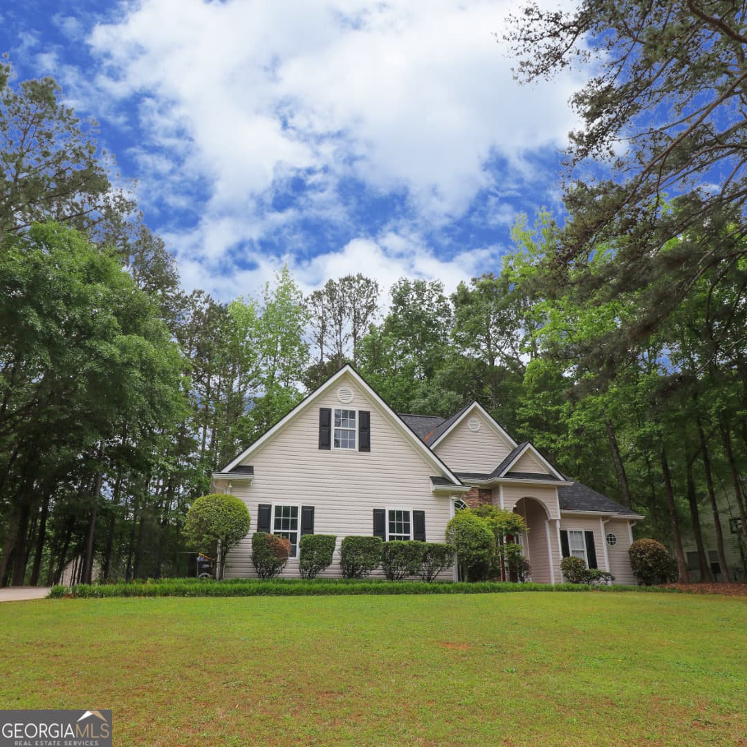 3 bedroom, 2 bathroom, 1,856 sq ft single family residence sold at 416 Line Creek Circle, Sharpsburg, GA 30277