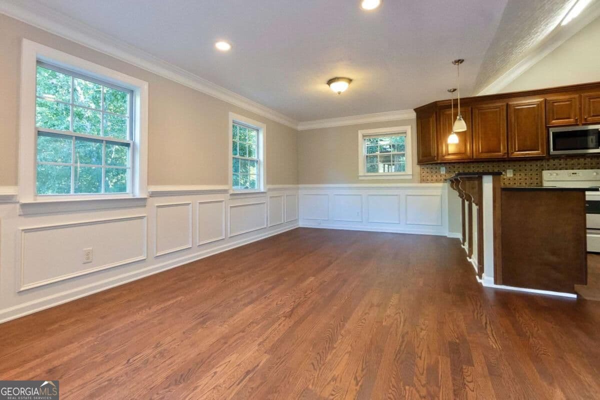 4 bedroom, 3 bathroom single family residence for sale at 5507 Riverside Drive, Sugar Hill, GA 30518 — photo 7