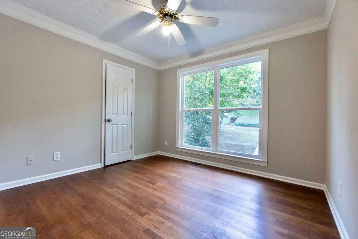4 bedroom, 3 bathroom single family residence for sale at 5507 Riverside Drive, Sugar Hill, GA 30518 — photo 10