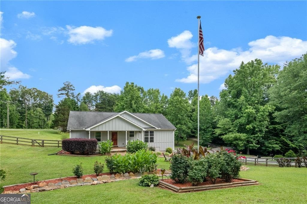 4 bedroom, 3 bathroom, 2,200 sq ft single family residence for sale at 59 Shadow Hills Lane, Dawsonville, GA 30534 — photo 1 of 33