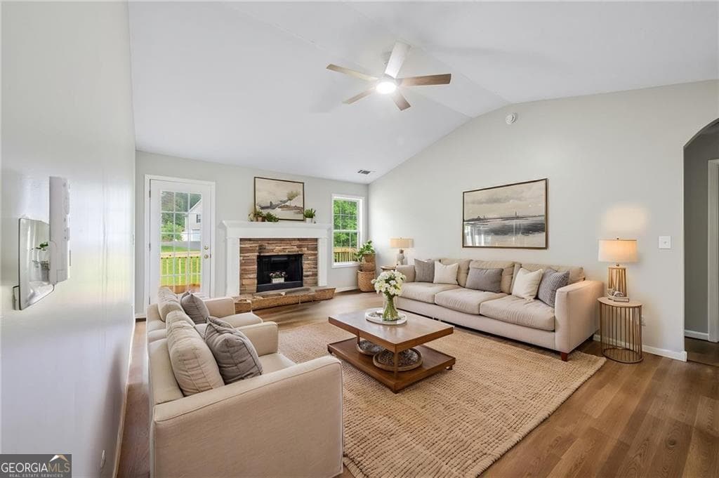 4 bedroom, 3 bathroom, 2,200 sq ft single family residence for sale at 59 Shadow Hills Lane, Dawsonville, GA 30534 — photo 4