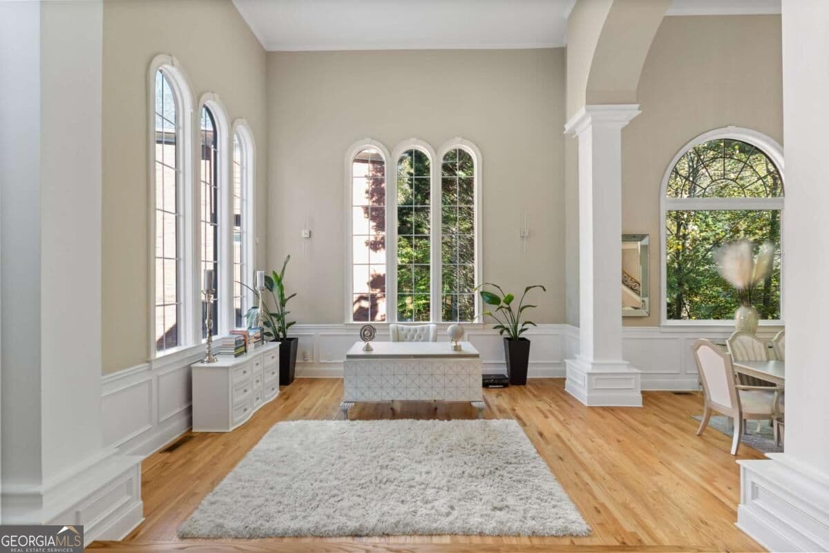 7 bedroom, 5.5 bathroom, 5,400 sq ft single family residence for sale at 820 Glen Royal Drive, Roswell, GA 30076 — photo 6