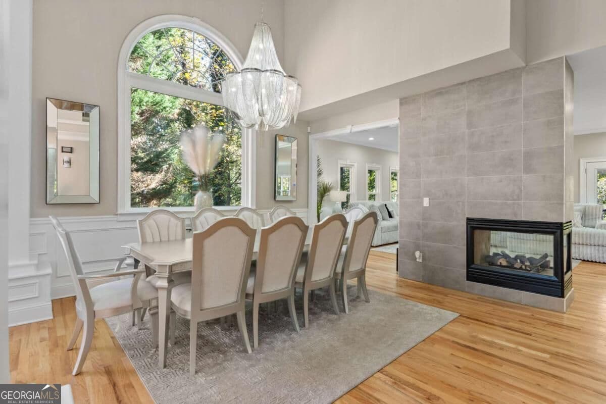 7 bedroom, 5.5 bathroom, 5,400 sq ft single family residence for sale at 820 Glen Royal Drive, Roswell, GA 30076 — photo 10