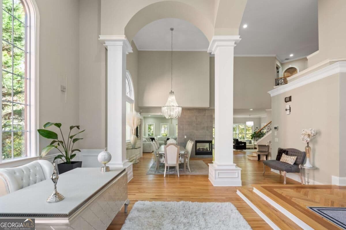 7 bedroom, 5.5 bathroom, 5,400 sq ft single family residence for sale at 820 Glen Royal Drive, Roswell, GA 30076 — photo 8