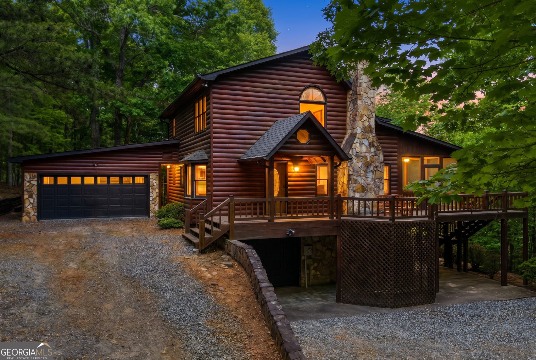 3 bedroom, 3 bathroom, 2,154 sq ft cabin,single family residence sold at 220 Blue Ridge Trails, Morganton, GA 30560