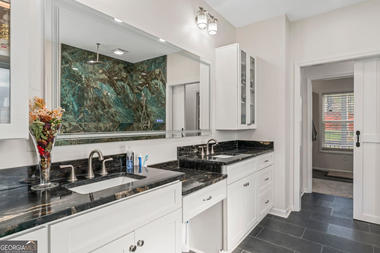5 bedroom, 4 bathroom, 3,295 sq ft single family residence for sale at 209 Shell Cove, Mcdonough, GA 30252 — photo 6