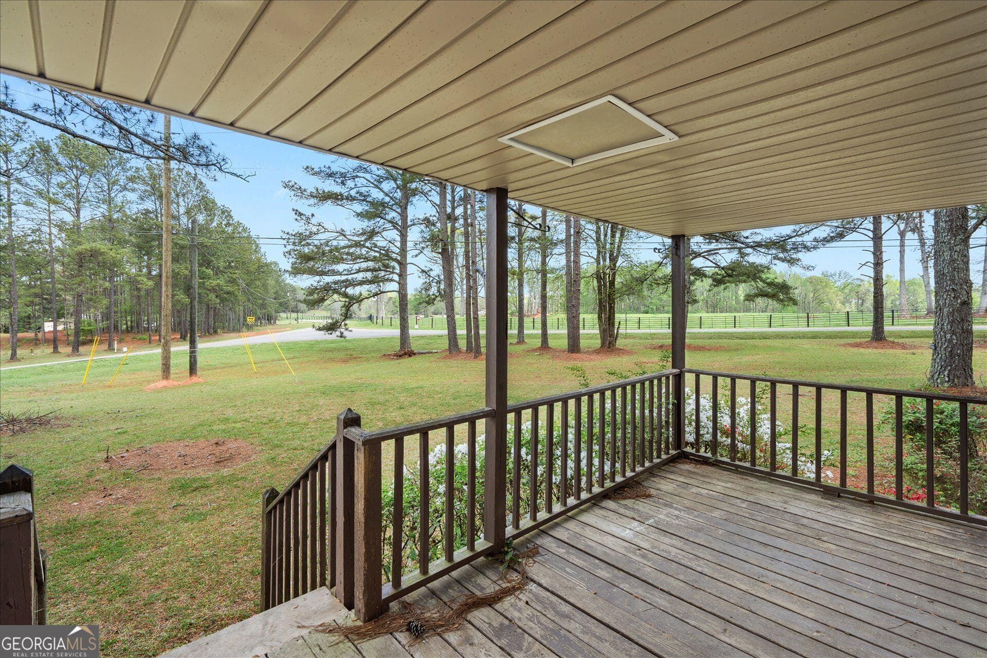 3 bedroom, 2 bathroom, 1,248 sq ft manufactured home,single family residence for sale at 2075 Louina Road, Roanoke, AL 36274 — photo 2