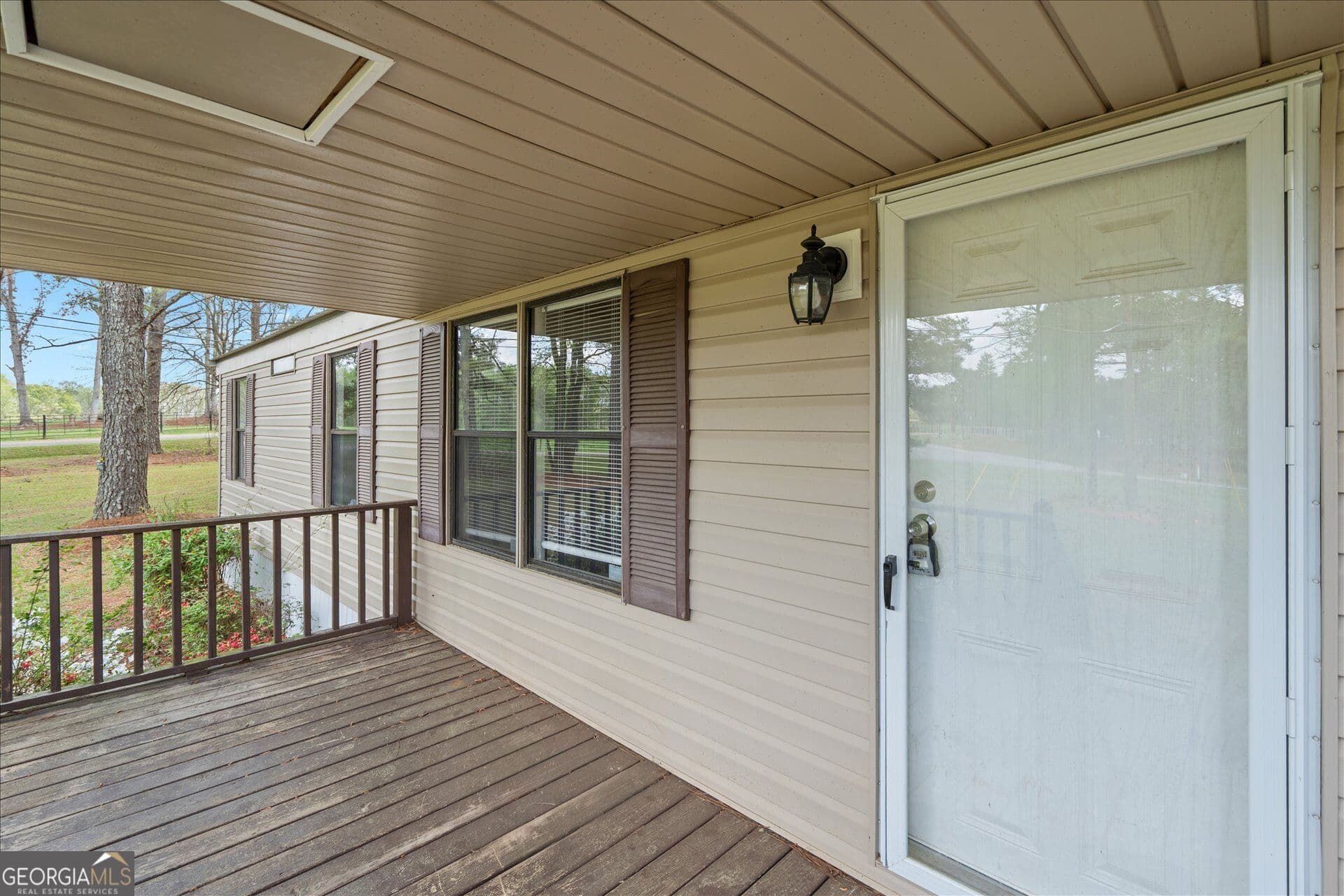 3 bedroom, 2 bathroom, 1,248 sq ft manufactured home,single family residence for sale at 2075 Louina Road, Roanoke, AL 36274 — photo 3