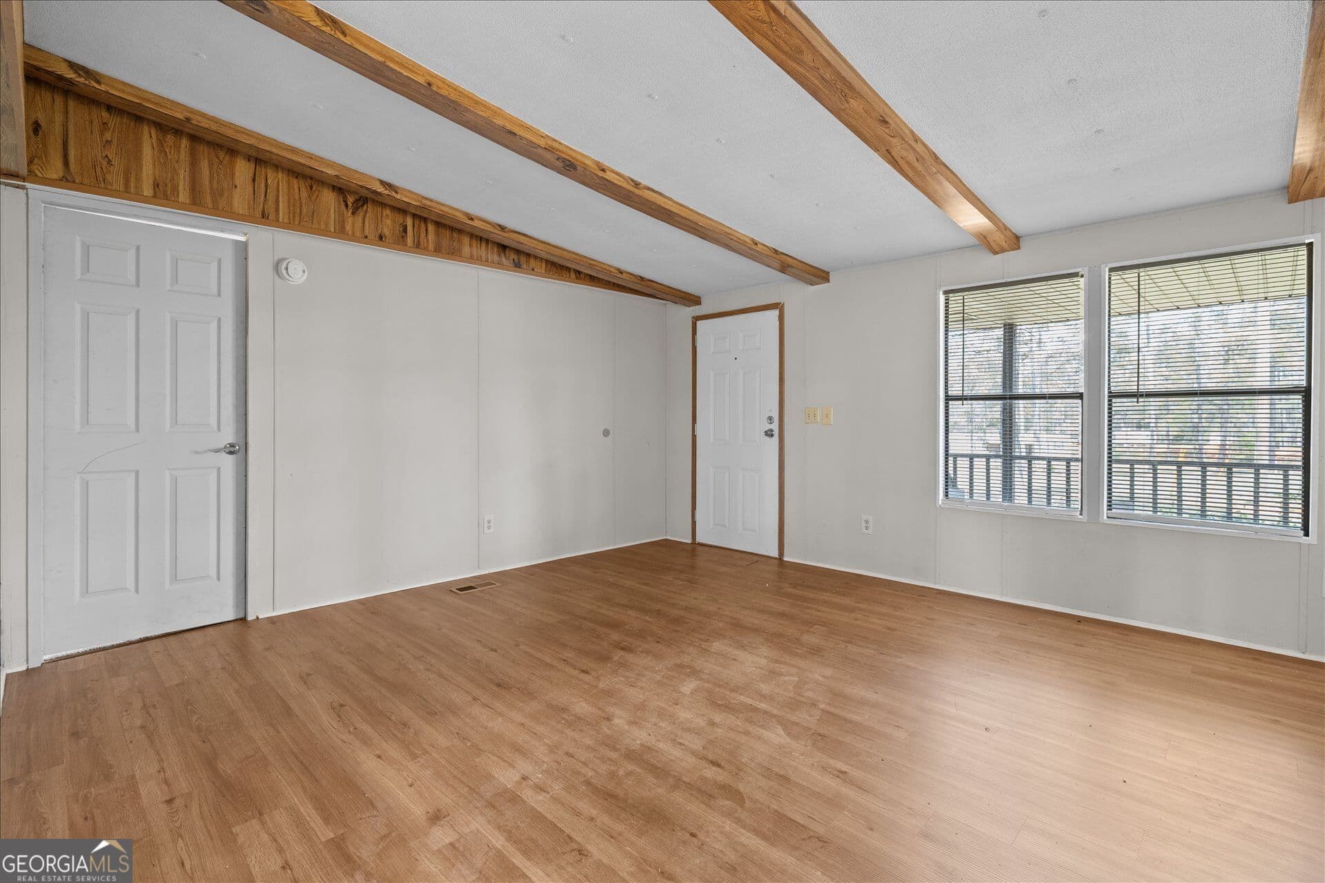 3 bedroom, 2 bathroom, 1,248 sq ft manufactured home,single family residence for sale at 2075 Louina Road, Roanoke, AL 36274 — photo 5