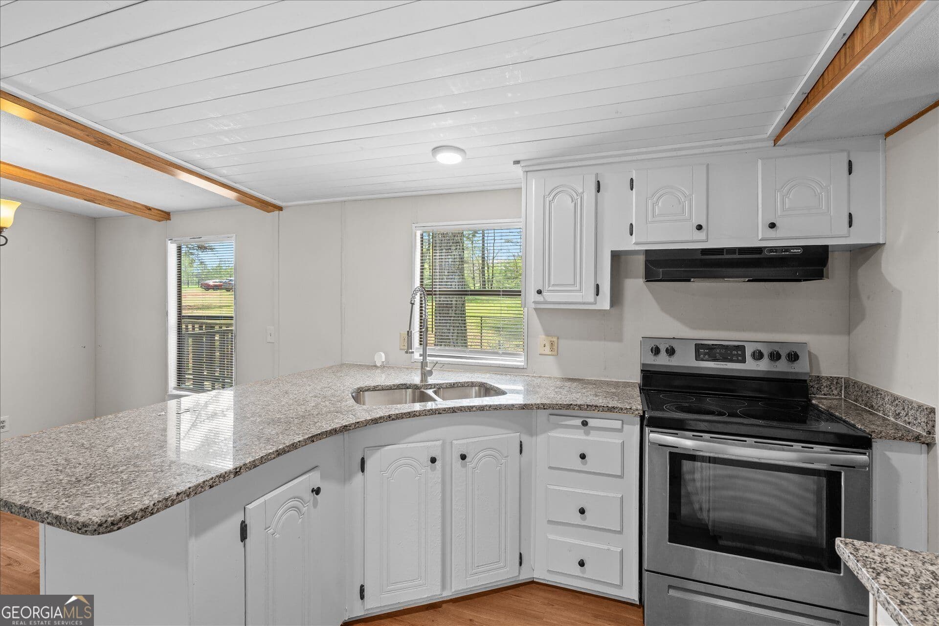 3 bedroom, 2 bathroom, 1,248 sq ft manufactured home,single family residence for sale at 2075 Louina Road, Roanoke, AL 36274 — photo 8