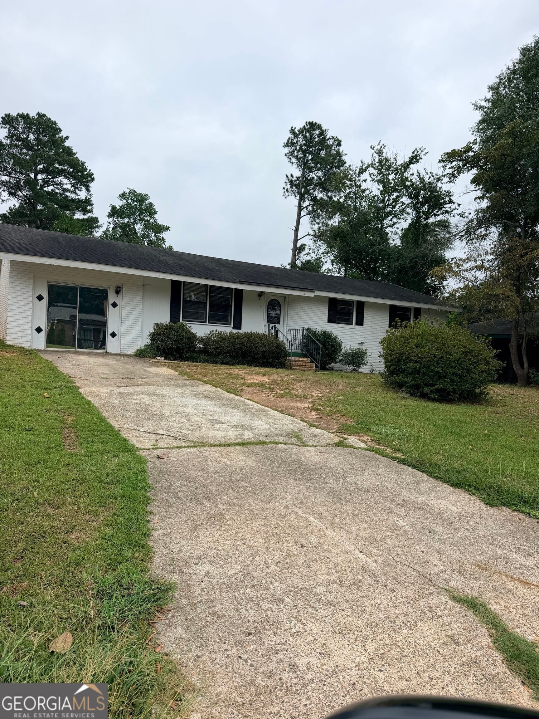 3 bedroom, 2 bathroom, 1,534 sq ft single family residence for sale at 150 Palmetto Avenue, North Augusta, SC 29841 — photo 4