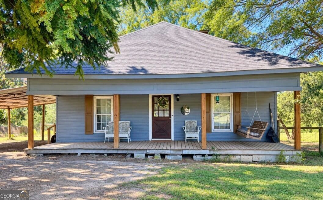 3 bedroom, 1 bathroom, 1,312 sq ft single family residence under contract at 545 County Road 437, Graham, AL 36263