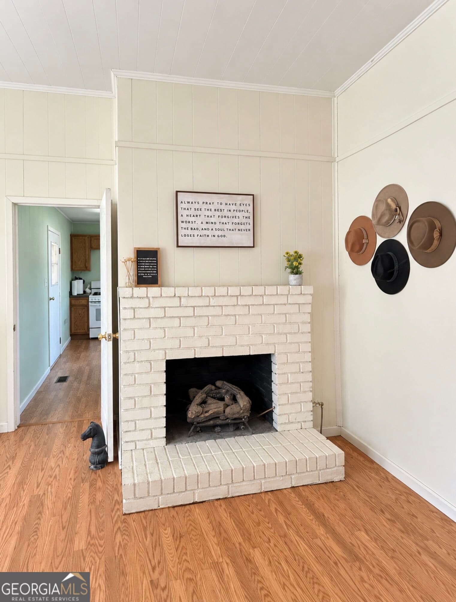 3 bedroom, 1 bathroom, 1,312 sq ft single family residence under contract at 545 County Road 437, Graham, AL 36263 — photo 8