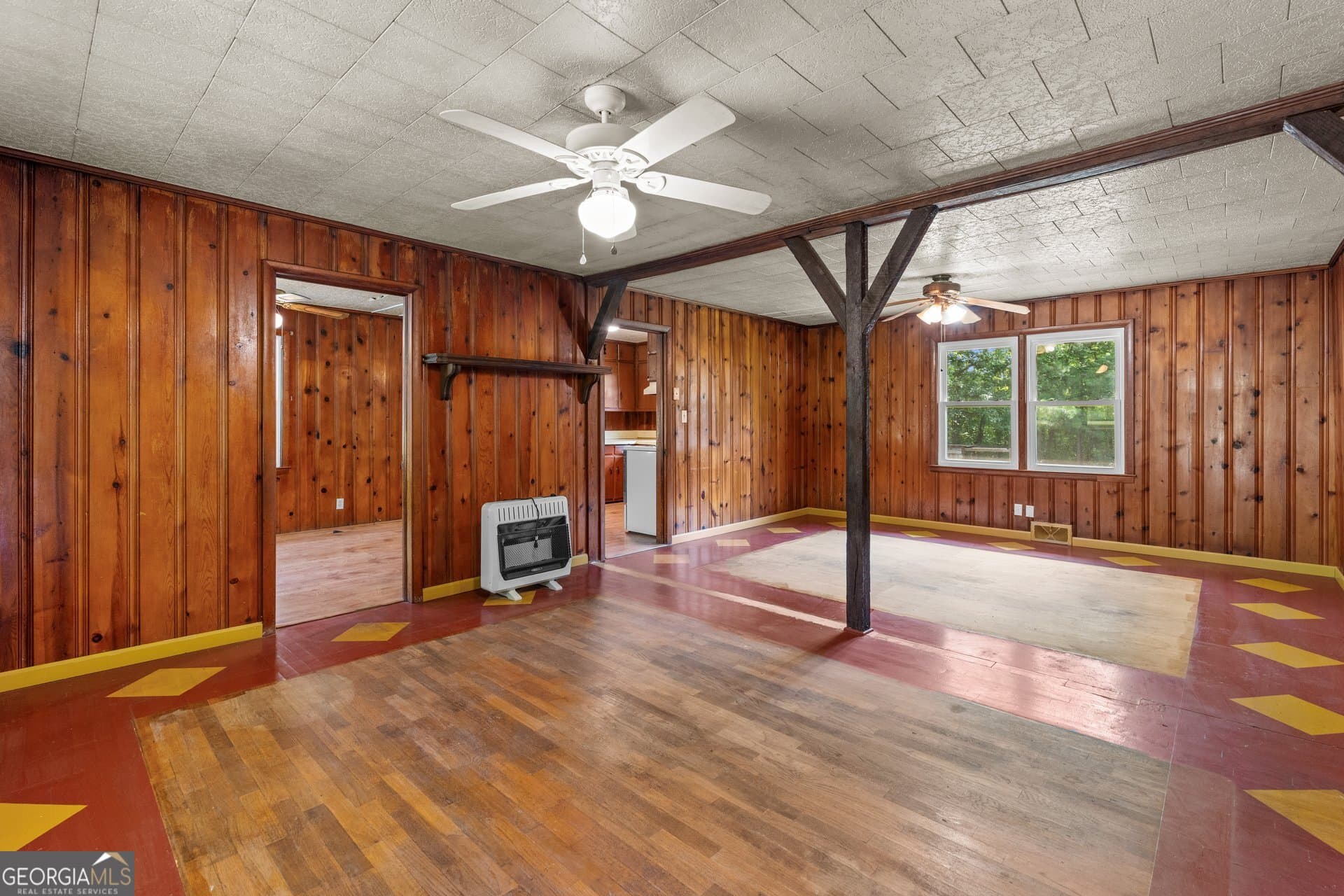 3 bedroom, 2 bathroom, 1,344 sq ft single family residence for sale at 1374 Clem Lowell Road, Carrollton, GA 30116 — photo 4