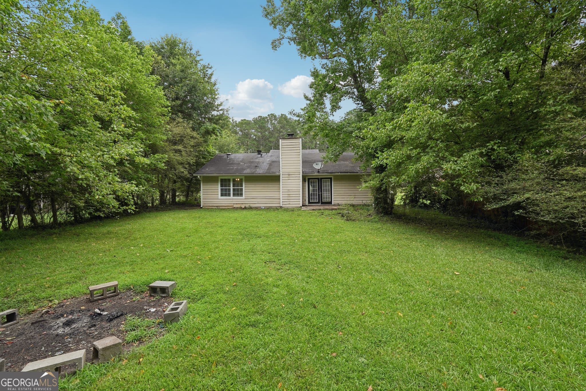 4 bedroom, 2 bathroom, 1,528 sq ft single family residence for sale at 7335 Connell Road, Fairburn, GA 30213 — photo 6