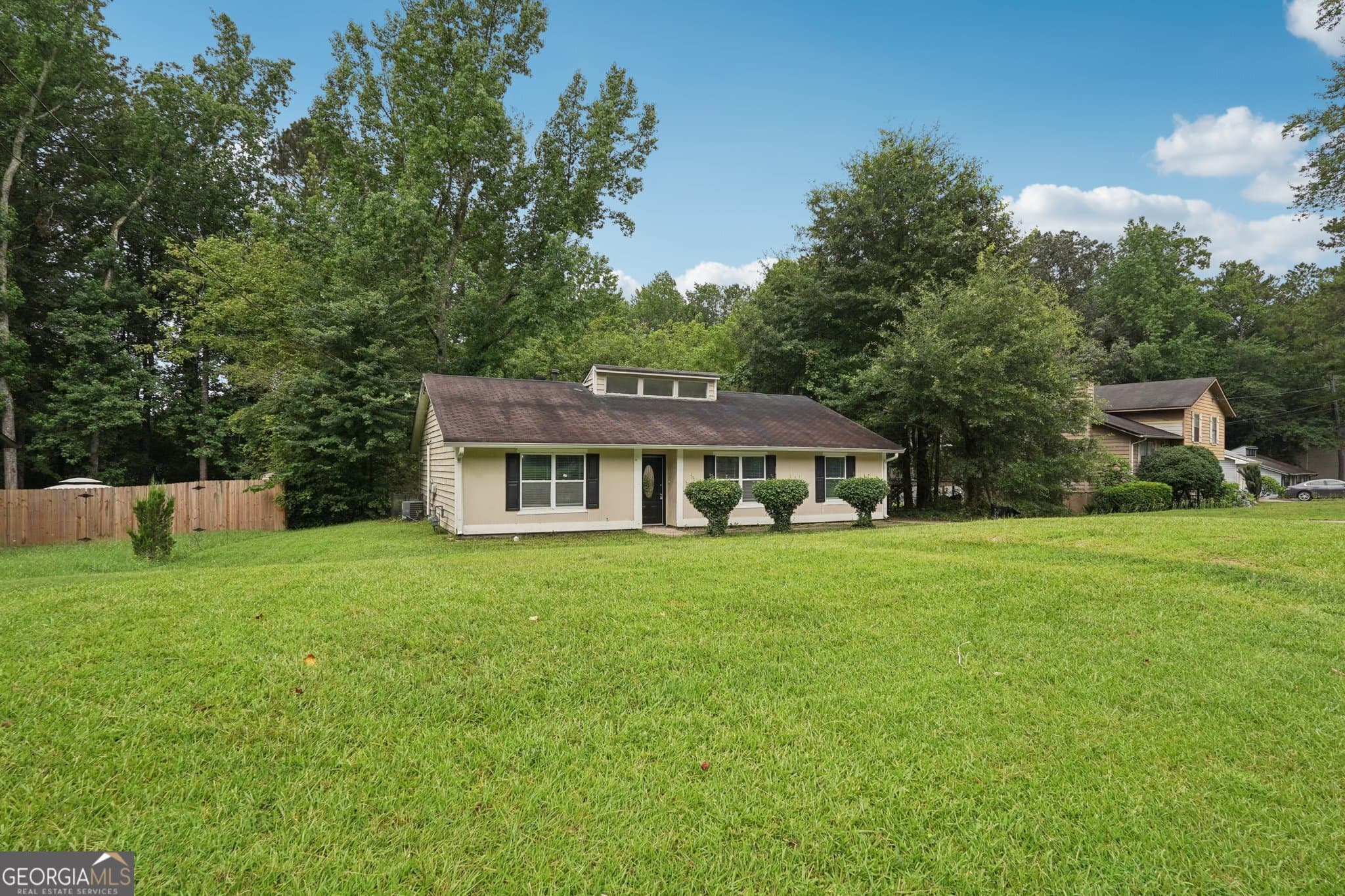 4 bedroom, 2 bathroom, 1,528 sq ft single family residence for sale at 7335 Connell Road, Fairburn, GA 30213 — photo 4