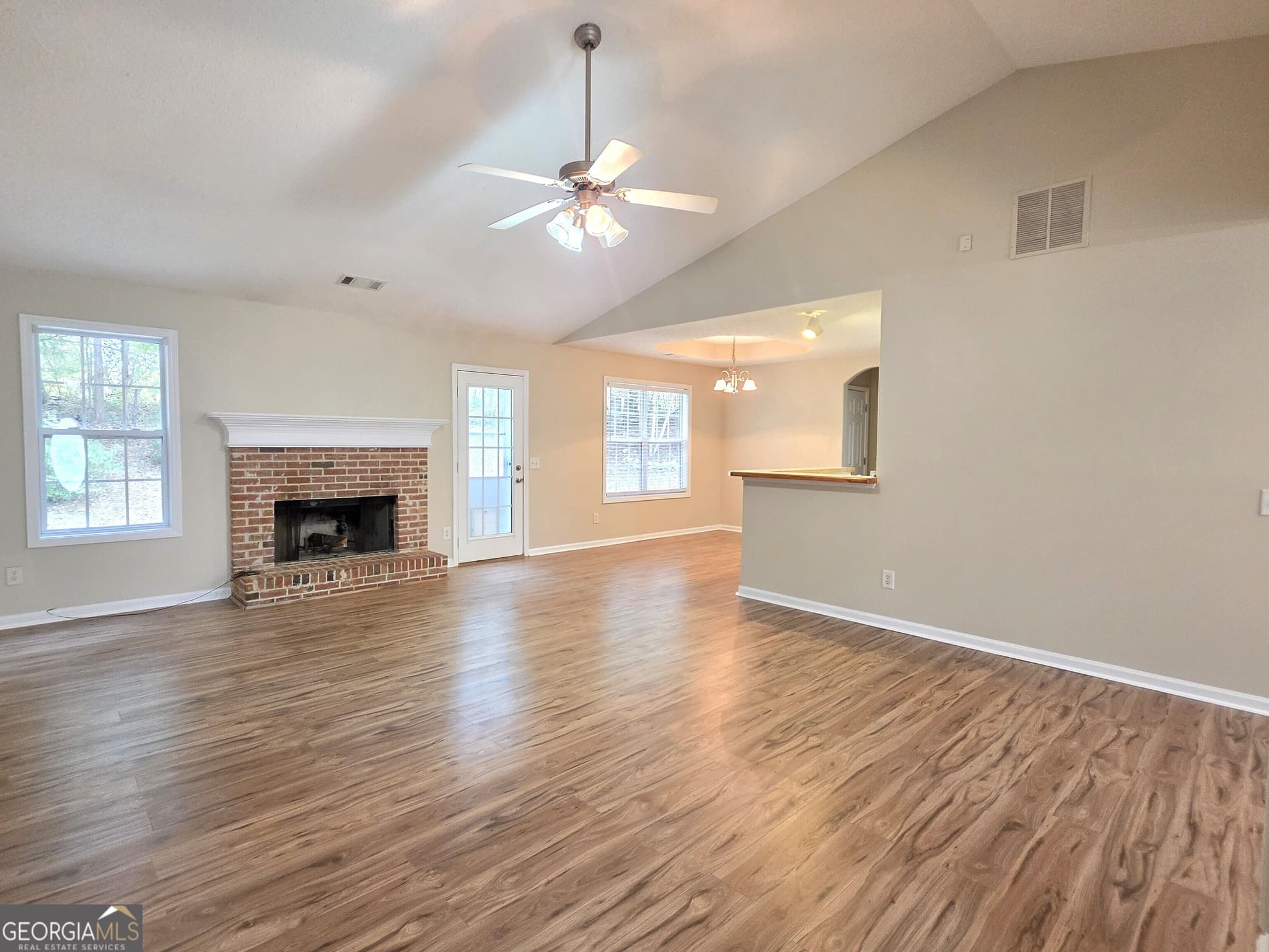 3 bedroom, 2 bathroom, 1,914 sq ft single family residence for sale at 122 Silver Bell Road, Jefferson, GA 30549 — photo 6