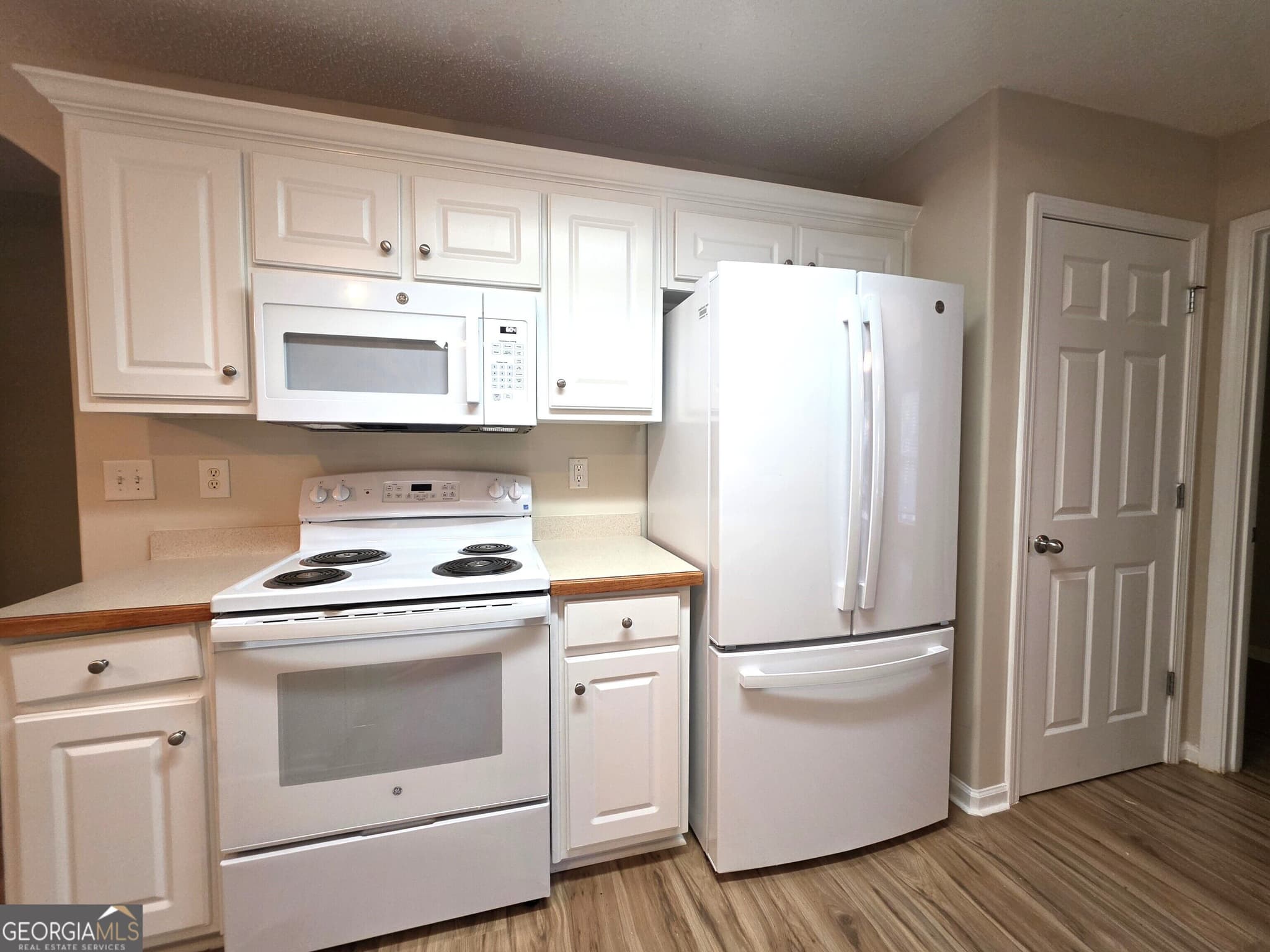 3 bedroom, 2 bathroom, 1,914 sq ft single family residence for sale at 122 Silver Bell Road, Jefferson, GA 30549 — photo 9