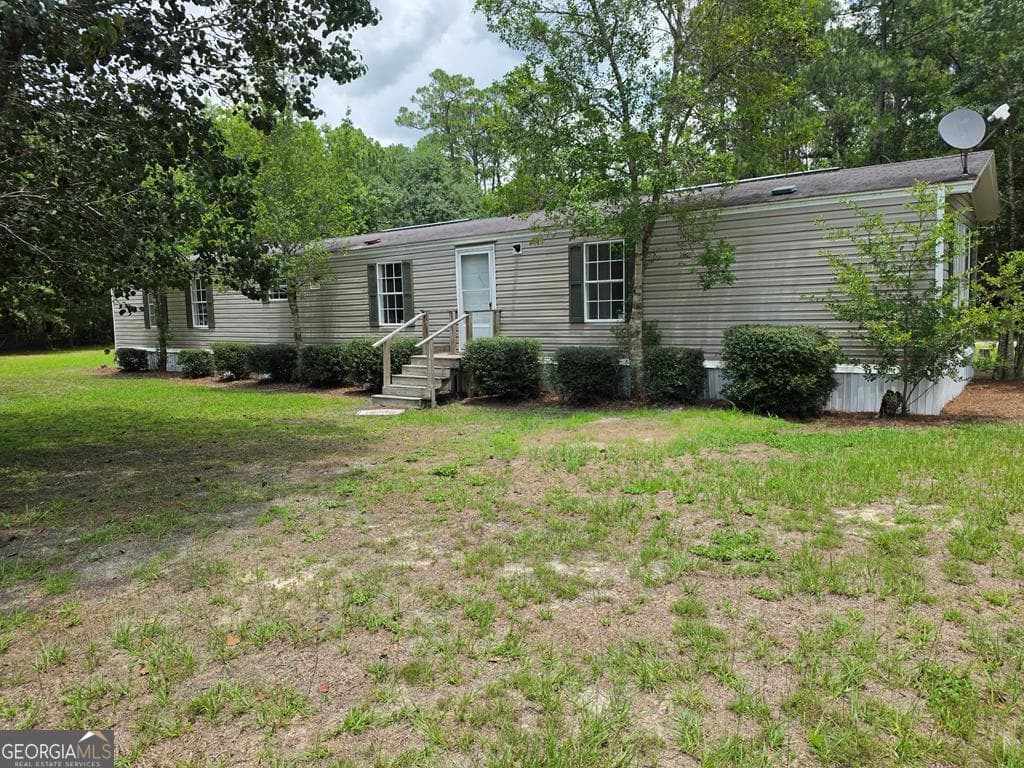 3 bedroom, 2 bathroom, 1,280 sq ft condominium for sale at 3889 Jacobs Drive, Blackshear, GA 31516