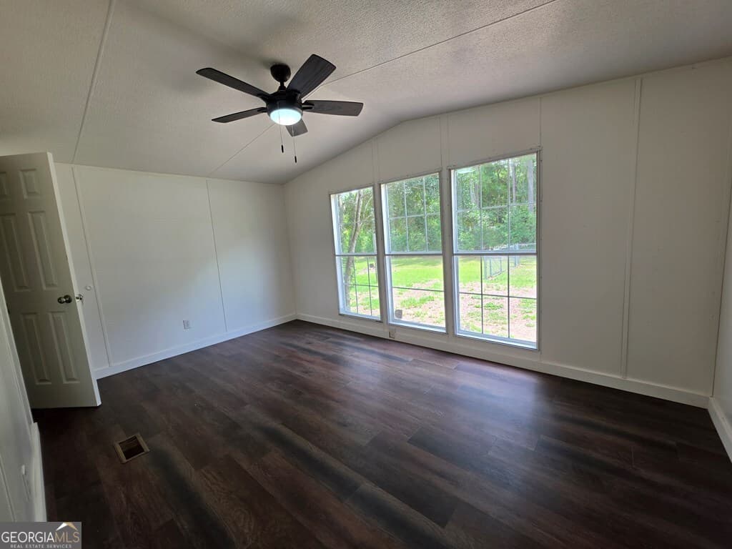 3 bedroom, 2 bathroom, 1,280 sq ft condominium for sale at 3889 Jacobs Drive, Blackshear, GA 31516 — photo 10
