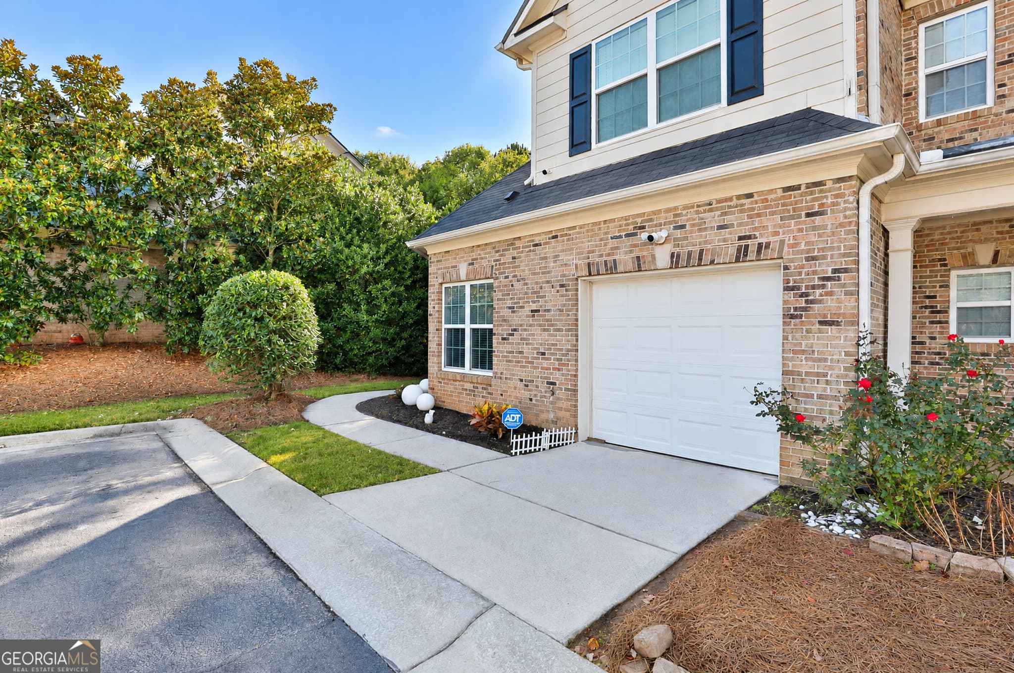 3 bedroom, 2.5 bathroom, 1,691 sq ft townhouse for sale at 79 Granite Way, Newnan, GA 30265 — photo 4