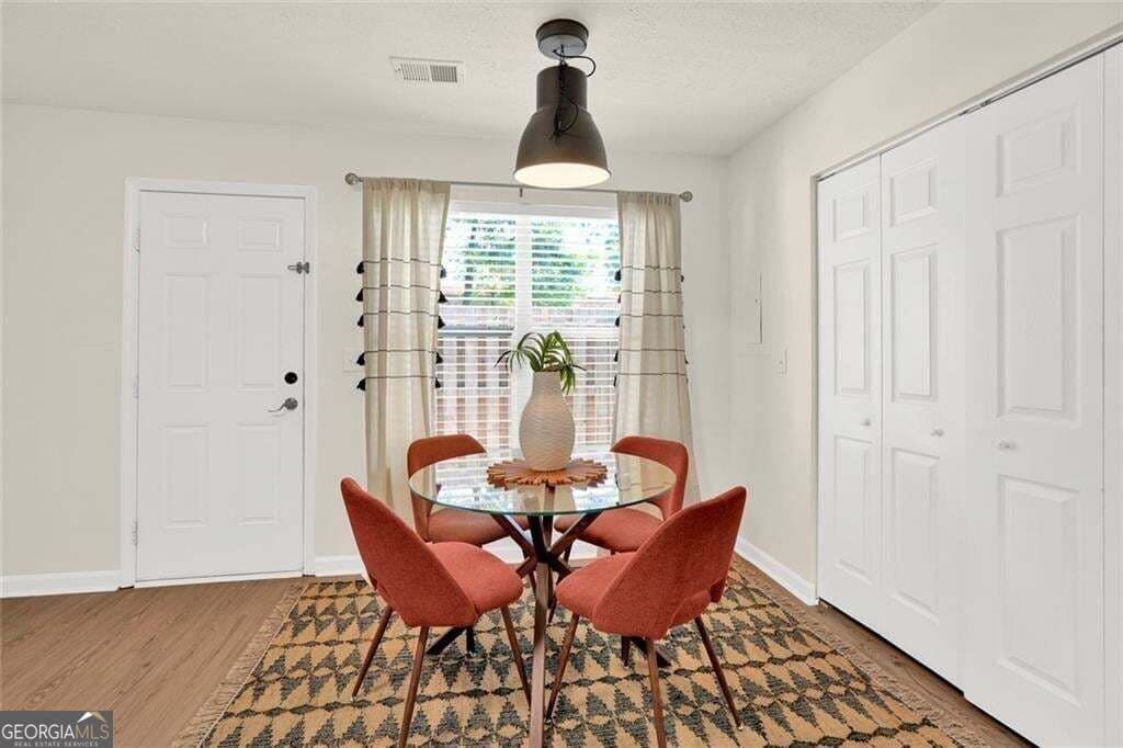 3 bedroom, 2.5 bathroom, 1,273 sq ft condominium for sale at 604 Ivey Court B, Woodstock, GA 30188 — photo 8