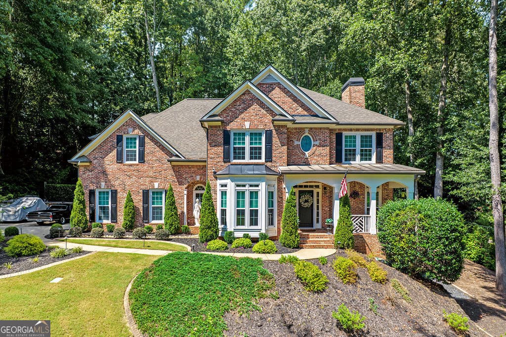 5 bedroom, 4.5 bathroom, 4,043 sq ft single family residence for sale at 106 Fairway Overlook, Woodstock, GA 30188 — photo 2
