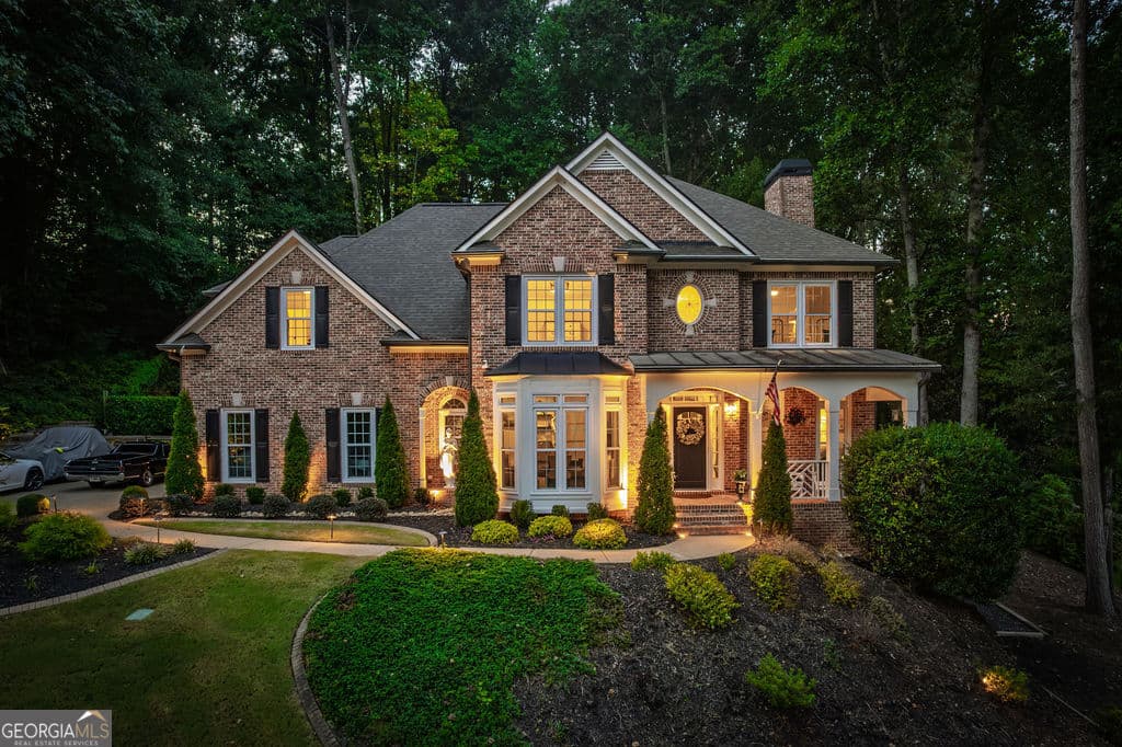 5 bedroom, 4.5 bathroom, 4,043 sq ft single family residence for sale at 106 Fairway Overlook, Woodstock, GA 30188 — photo 1 of 58