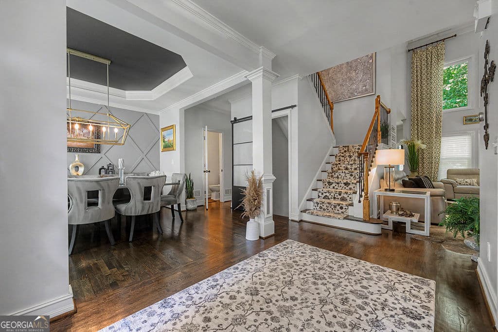 5 bedroom, 4.5 bathroom, 4,043 sq ft single family residence for sale at 106 Fairway Overlook, Woodstock, GA 30188 — photo 5