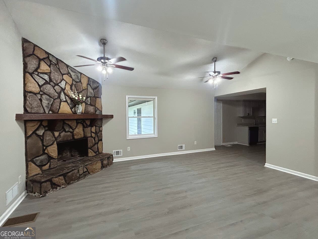 4 bedroom, 2 bathroom, 1,936 sq ft single family residence for rent at 3793 Rainbow Drive, Decatur, GA 30034 for $2,500 a month — photo 7