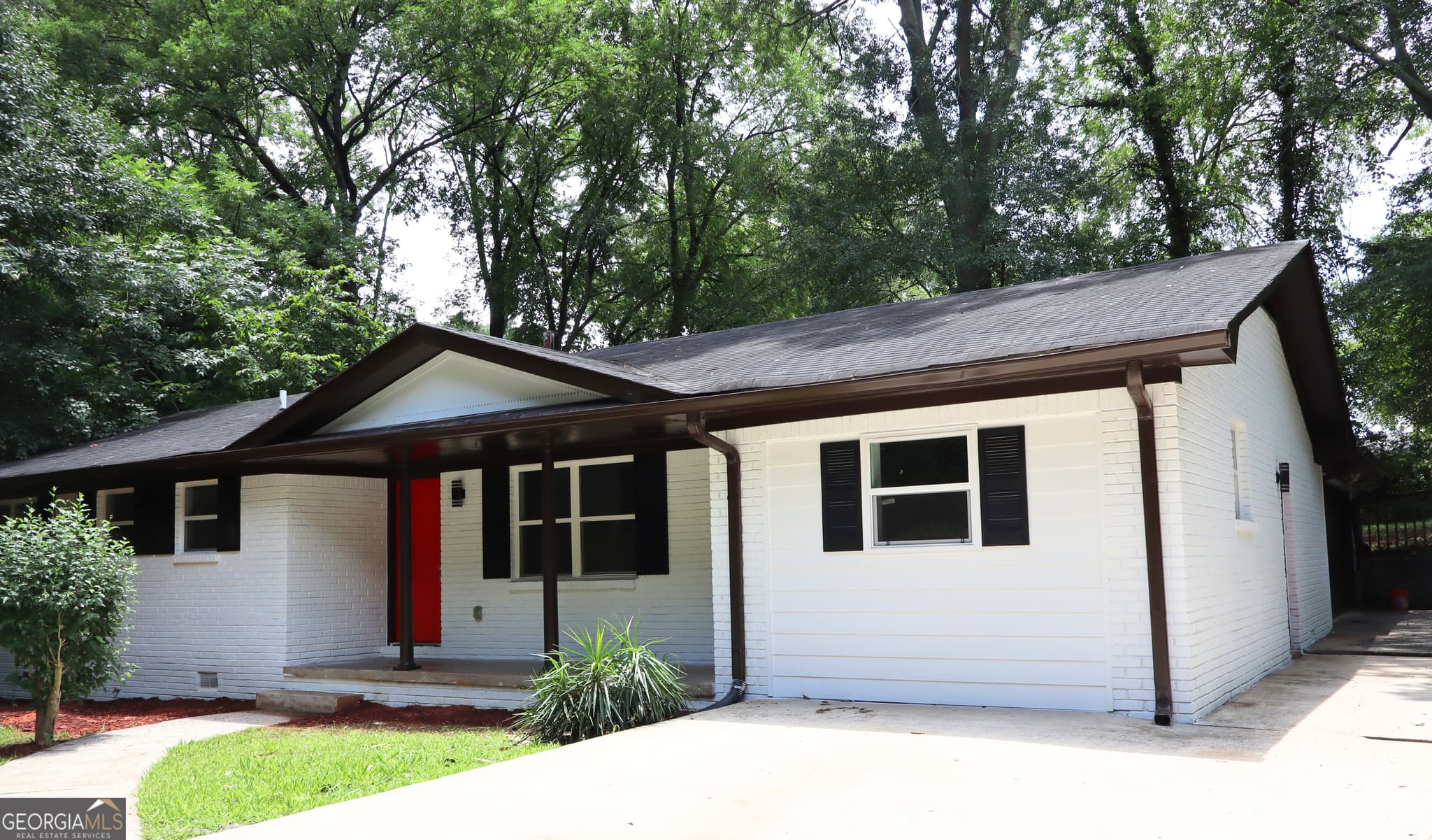 4 bedroom, 2 bathroom, 1,936 sq ft single family residence for rent at 3793 Rainbow Drive, Decatur, GA 30034 for $2,500 a month — photo 5