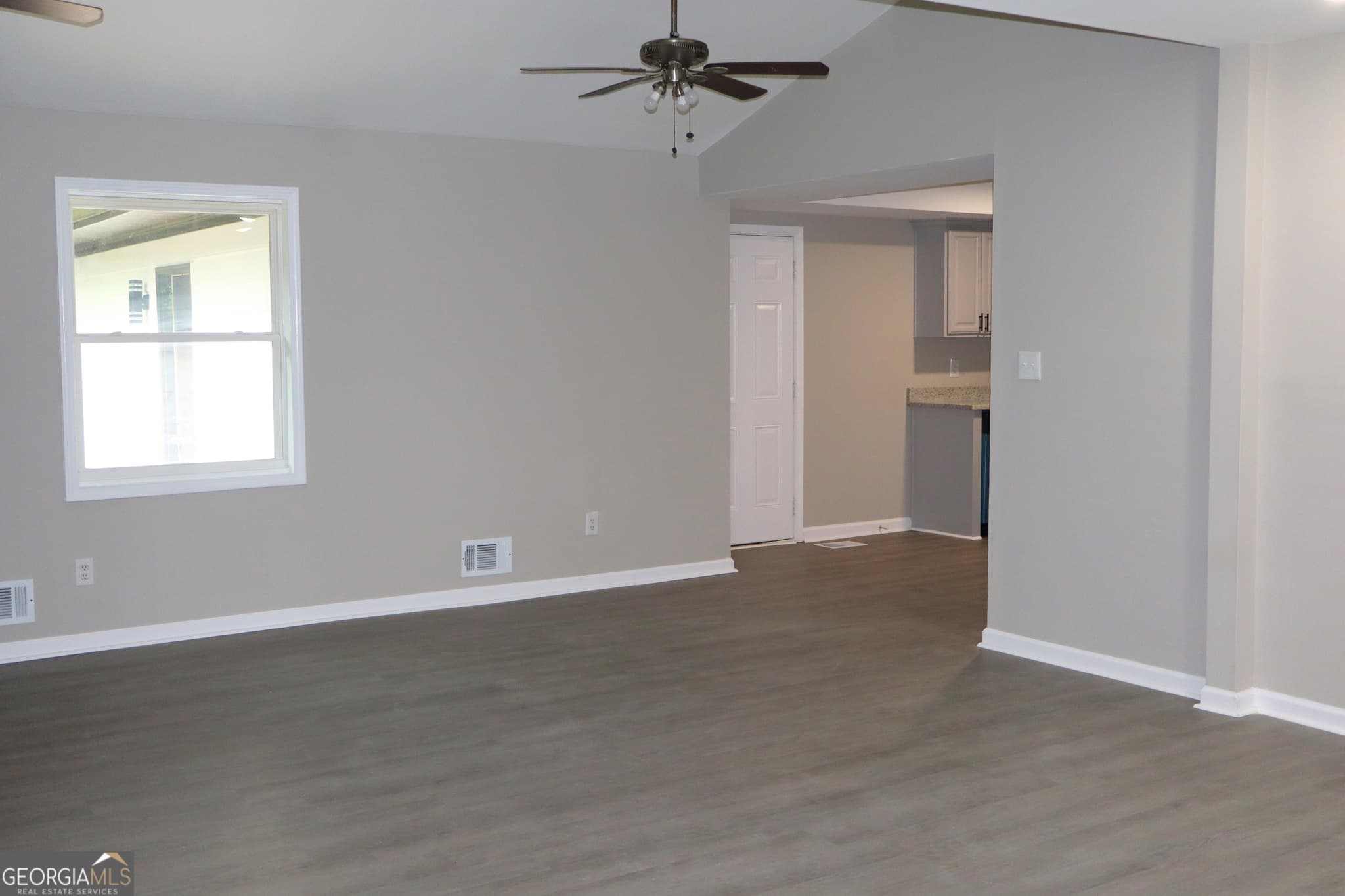4 bedroom, 2 bathroom, 1,936 sq ft single family residence for rent at 3793 Rainbow Drive, Decatur, GA 30034 for $2,500 a month — photo 10