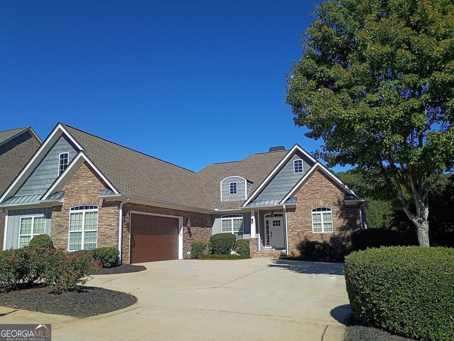 6 bedroom, 3 bathroom, 5,107 sq ft single family residence for sale at 726 Cams Creek, Mcdonough, GA 30253 — photo 3