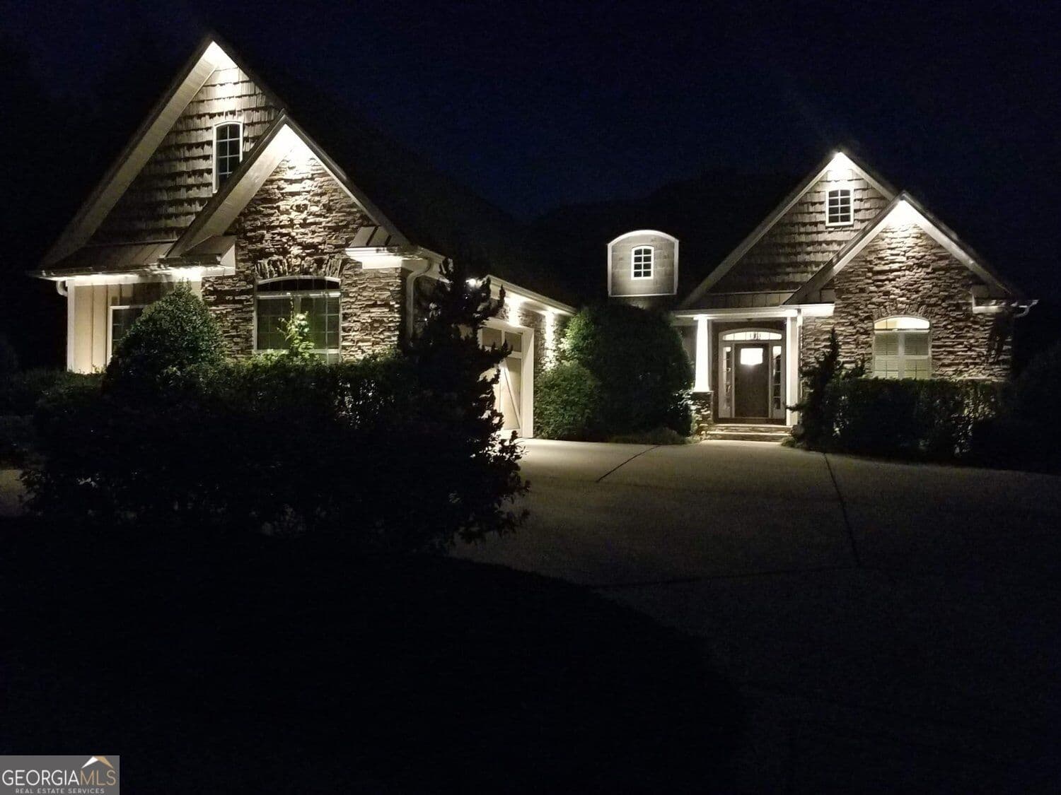6 bedroom, 3 bathroom, 5,107 sq ft single family residence for sale at 726 Cams Creek, Mcdonough, GA 30253 — photo 5