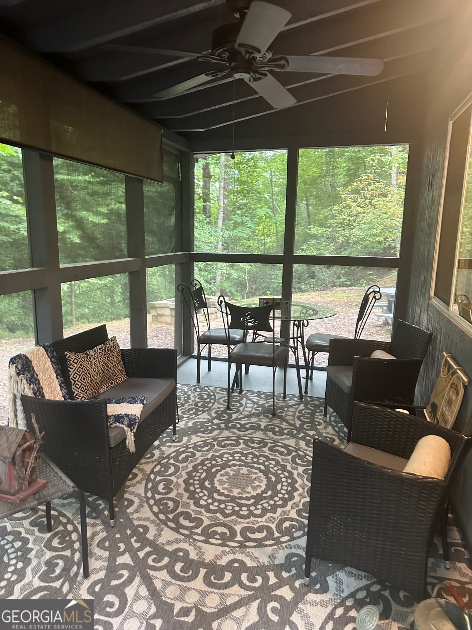 1 bedroom, 1 bathroom, 888 sq ft cabin,single family residence for sale at 47 CRIPPLE CREEK Lane, Tiger, GA 30576 — photo 2