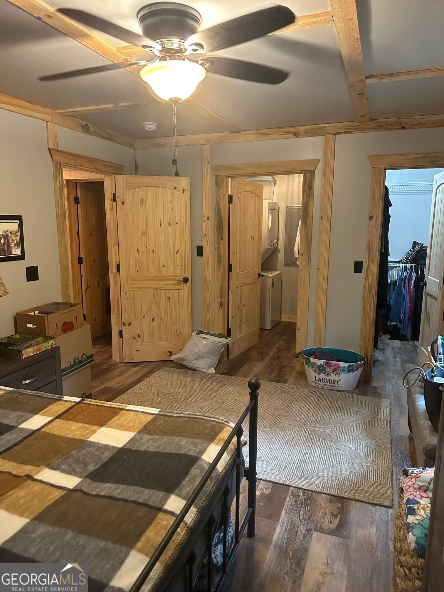 1 bedroom, 1 bathroom, 888 sq ft cabin,single family residence for sale at 47 CRIPPLE CREEK Lane, Tiger, GA 30576 — photo 6