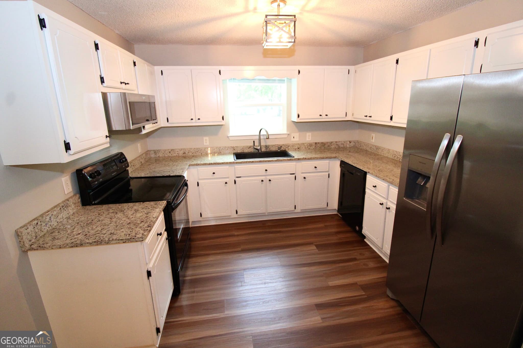 4 bedroom, 2 bathroom, 1,617 sq ft single family residence for rent at 200 Chestnut Court, Kingsland, GA 31548 for $2,275 a month — photo 8