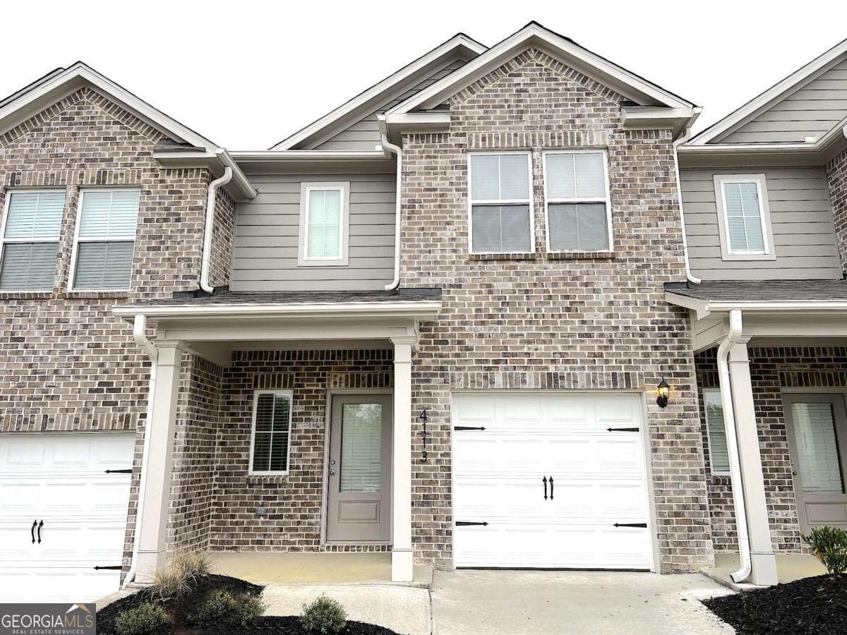 3 bedroom, 2.5 bathroom townhouse for rent at 4113 Oakwood Ter Court, Oakwood, GA 30566 for $1,800 a month — photo 1 of 1