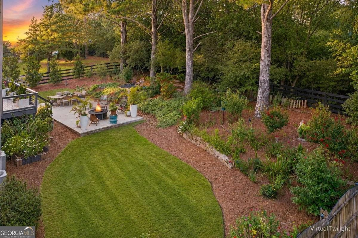 5 bedroom, 3 bathroom, 3,383 sq ft single family residence for sale at 114 Hedgewood Lane, Canton, GA 30115 — photo 3