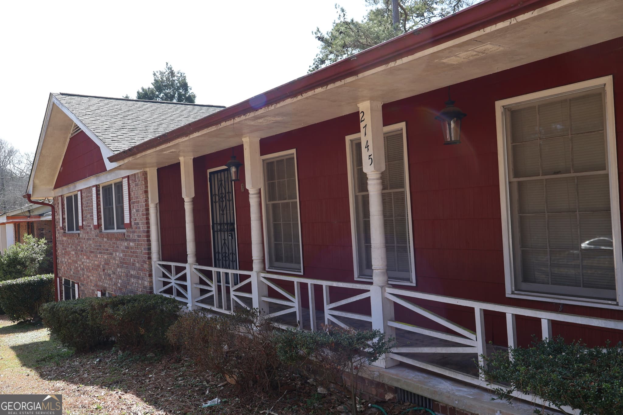 3 bedroom, 3 bathroom, 1,637 sq ft single family residence for sale at 2745 Aquamist Drive, Decatur, GA 30034 — photo 2