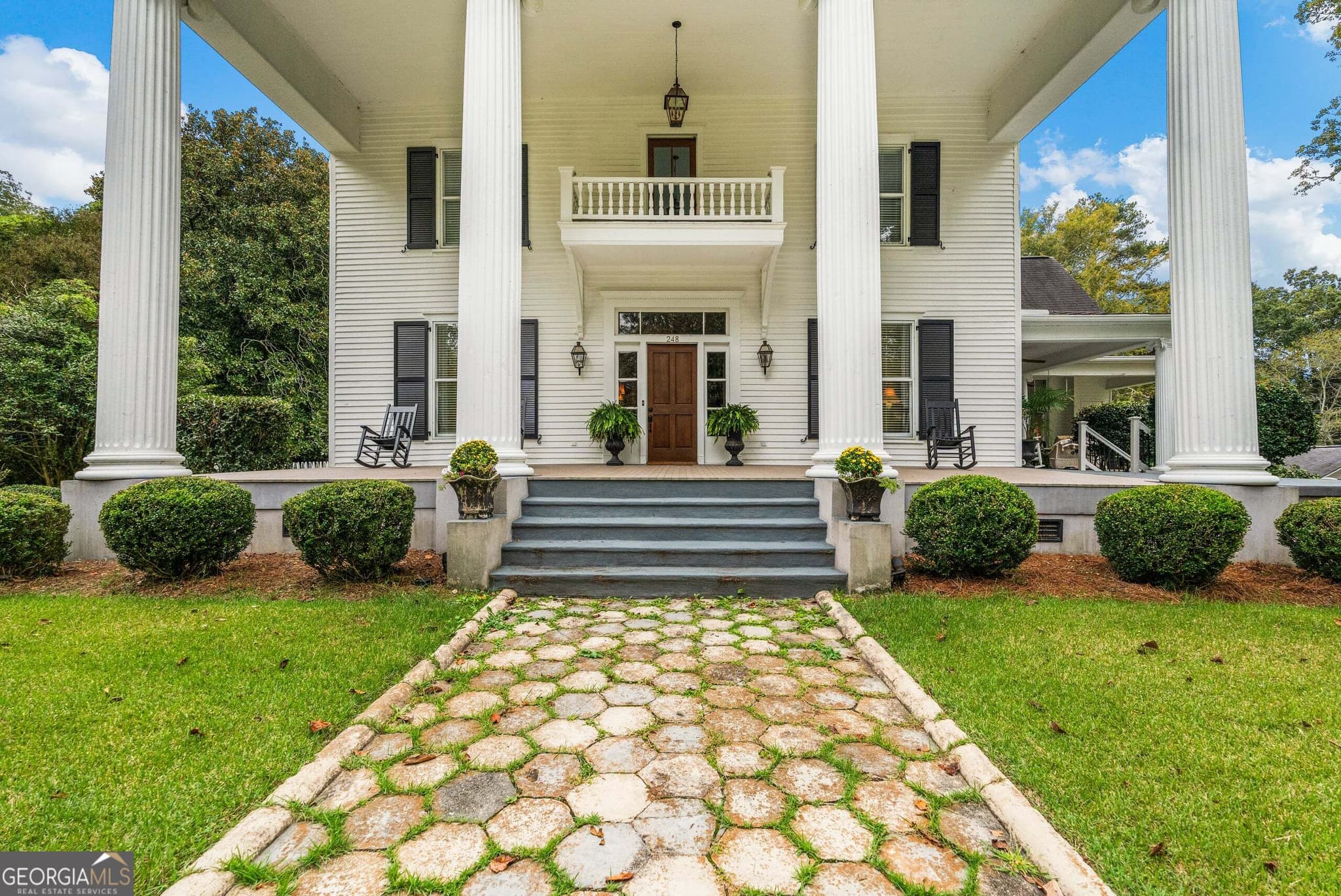 6 bedroom, 3 bathroom, 5,313 sq ft single family residence for sale at 248 West Point Street, Roanoke, AL 36274 — photo 2