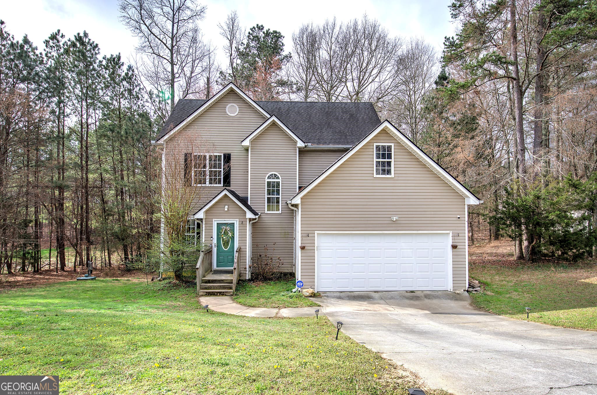 3 bedroom, 2.5 bathroom, 1,523 sq ft single family residence for sale at 385 Griffin Road, Cartersville, GA 30120 — photo 3