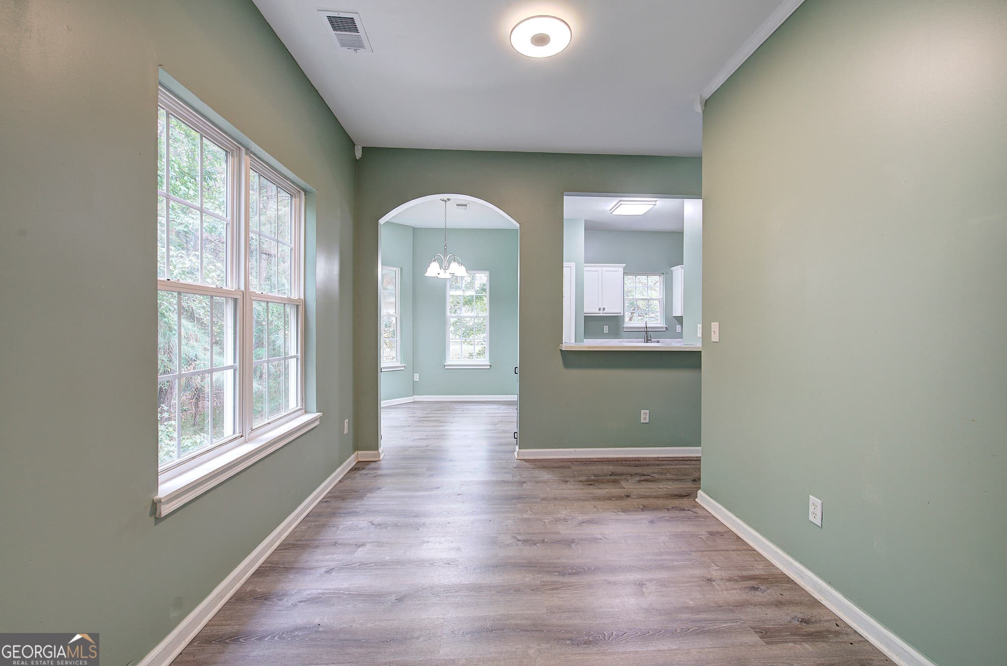 3 bedroom, 2.5 bathroom, 1,523 sq ft single family residence for sale at 385 Griffin Road, Cartersville, GA 30120 — photo 9