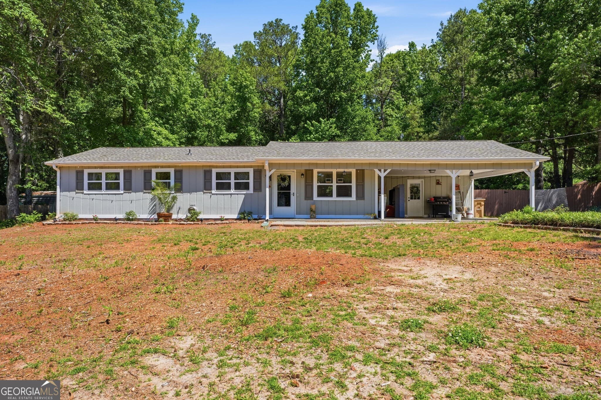 3 bedroom, 2 bathroom, 1,355 sq ft single family residence for sale at 6380 Pleasant Drive, Winston, GA 30187