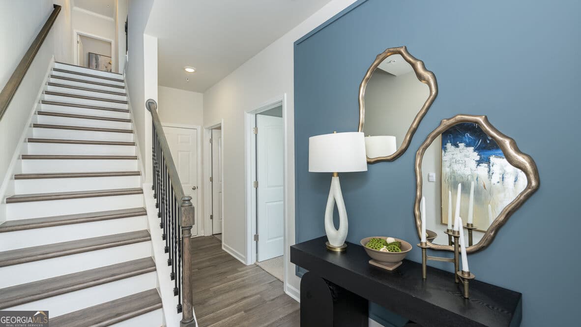 4 bedroom, 3.5 bathroom, 1,798 sq ft townhouse for sale at 316 Laurel Lane, Hapeville, GA 30354 — photo 3